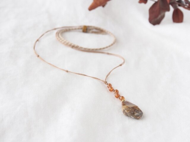 Petrifiedwood Pendantの画像1枚目