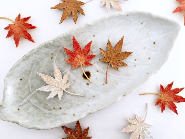 Brooch : 秋立つ紅葉ブローチ(黄紅葉/ブロンズ系) <秋限定作品>の画像1枚目