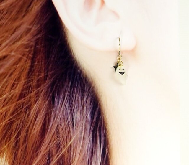 送料無料】*P51* 天然石ヘマタイト☆ハロウィンピアス | iichi 日々の