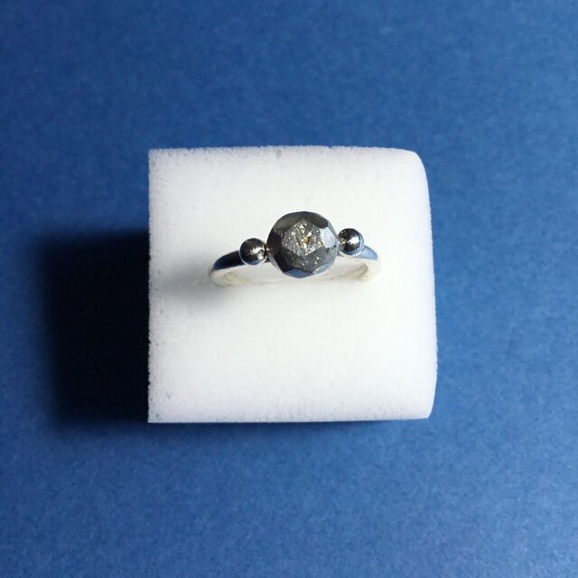 Silver950の原石のようなピンキーリング