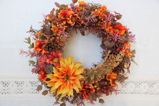 秋のリース | iichi 日々の暮らしを心地よくするハンドメイドや