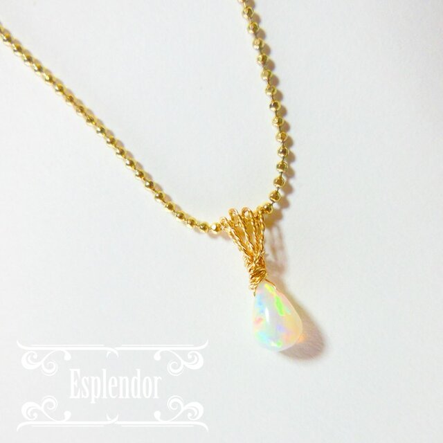エチオピア産・ドロップオパール一粒ペンダント