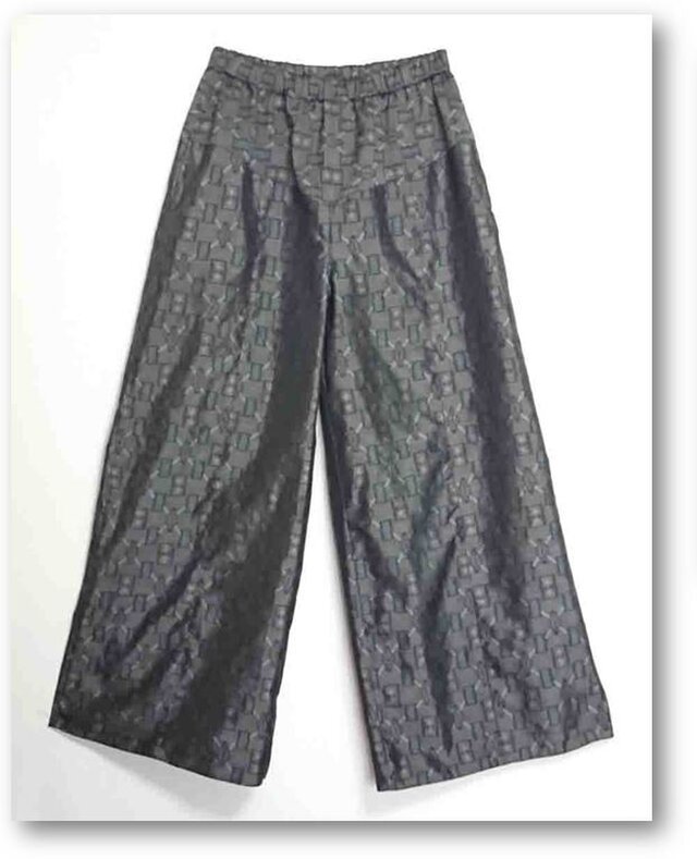 25　幾何学柄大島紬フルレングスワイドパンツ