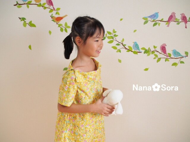 size100/110/130 USAコットン・上品えりのレトロAラインワンピース(小花柄・マスタード)の画像1枚目