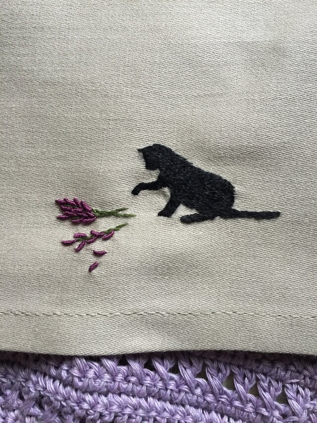 M様専用オーダー作品 ハンカチ 猫とラベンダー