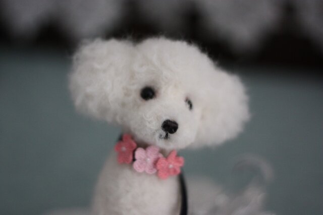 羊毛フェルト お洒落＊ホワイト トイプードル | iichi 日々の暮らしを