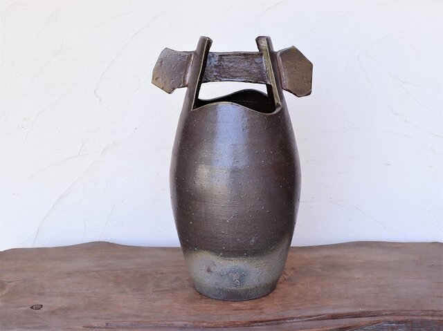 備前焼 手桶花入れ（35.7cm) h3-019 | iichi 日々の暮らしを心地よく