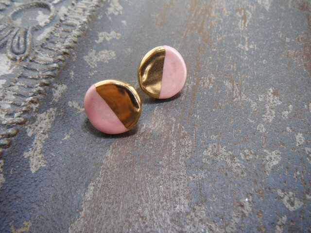 金彩 round twin color ピアス (チェリー)の画像1枚目