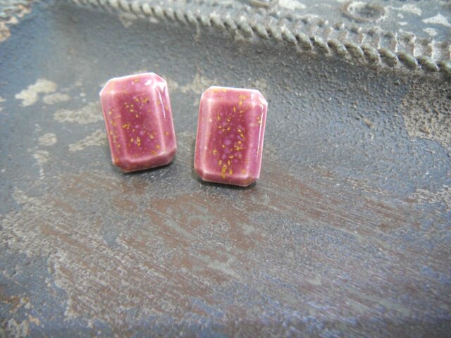 jewel cut ピアス(ワインレッド)の画像1枚目