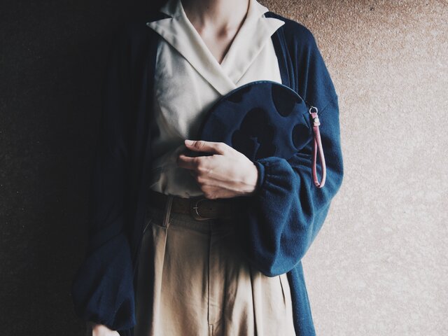 LEOPATCH CLUTCH BAG "S" <navy>の画像1枚目