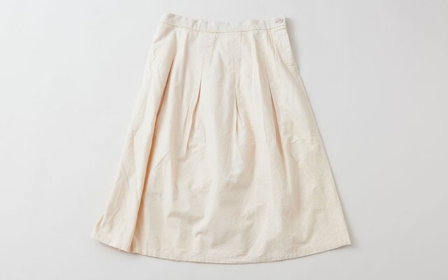 【送料無料】enrica cottonskirt beige / botanical dyeの画像1枚目