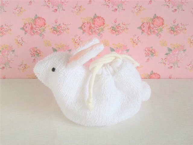 かわいい白うさぎのミニ巾着(白タオル生地)の画像1枚目