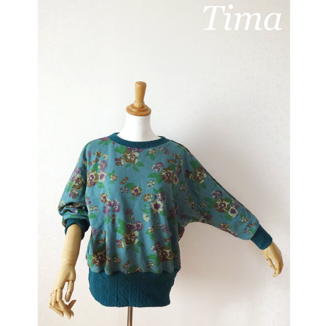 再販　ゆったりフラワリースウェット 青