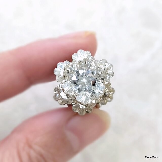 雪の結晶クリスタルフラワーの帯留め | iichi 日々の暮らしを心地よく