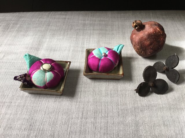 花の針山*赤むらさきB/Cの画像1枚目