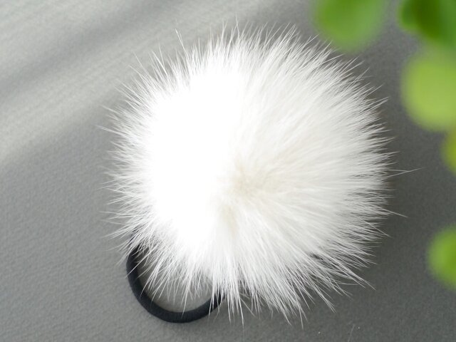 ホワイトアイボリー ファー ヘアゴム Alexandre アレクサンドル ドゥ