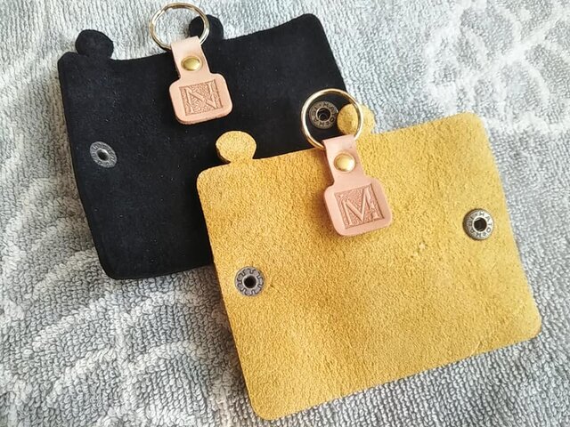 新作・グリーン系】鍵1本・ちょっと突き出た革キーケース ミニ