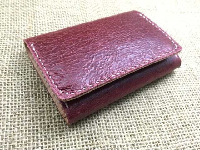 本革製の横マチツートンカラーの名刺入れ(豚革赤)の画像1枚目