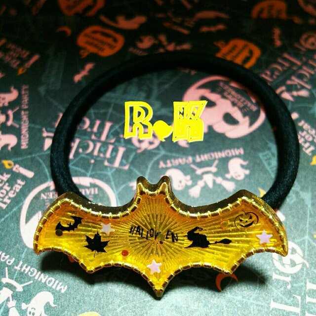 ハロウィン模様のコウモリのヘアゴム