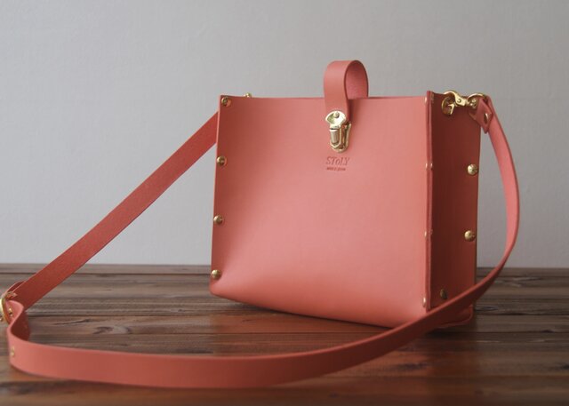 非売品 ノベルティ商品 ピンク レザー ショルダーバッグ セール