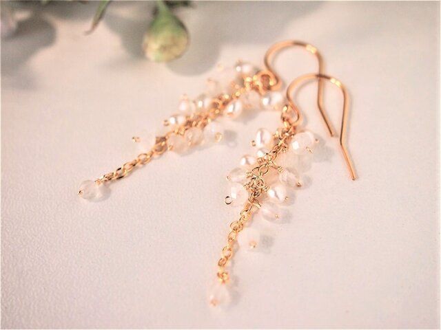 つぶつぶピアス【白】の画像1枚目