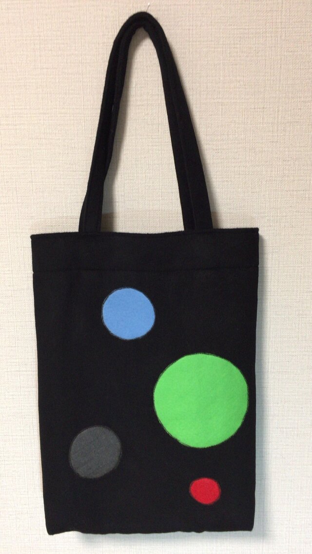 カシミヤ混ウールのトートバッグの画像1枚目