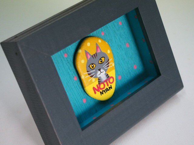 painted rock art キジトラ柄の猫さん(=^・^=)の画像1枚目