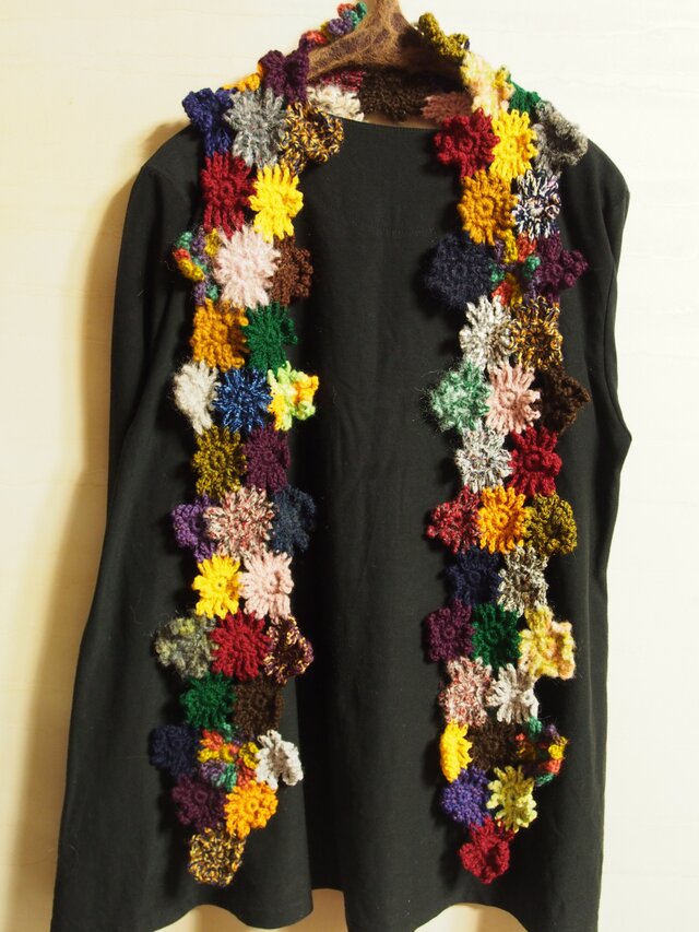 *マーガレットモチーフマフラー*　秋から冬へ