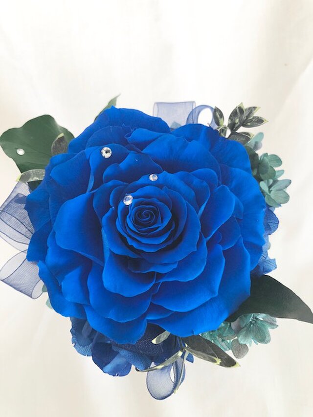 プリザーブドフラワー幸福の青い薔薇 魔法の枯れないお花 リボンラッピング付き Iichi ハンドメイド クラフト作品 手仕事品の通販