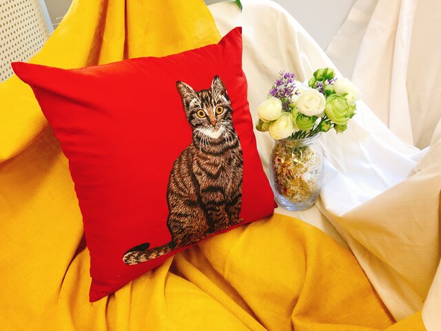 手刺繍のクッションカバー 手織りオーガニックコットンツイル手刺繍クッションカバー