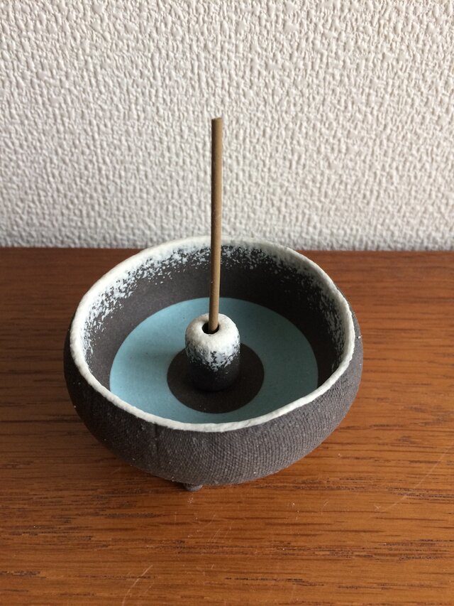 お香立て 黒に雪バージョン blue ターコイズブルーの画像1枚目
