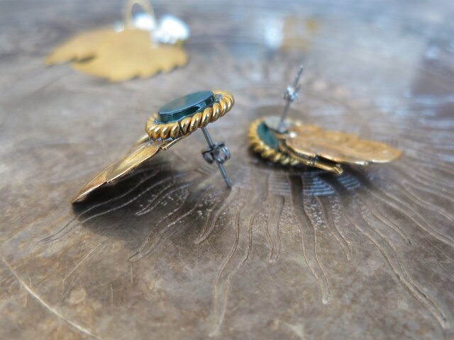 リーフピアス ヴィンテージグリーン vintage pierced earrings <PE