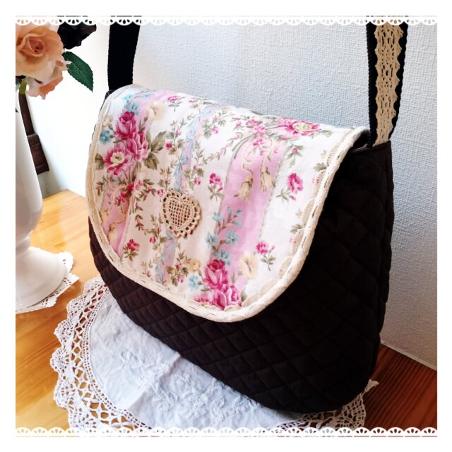 エスニック風ローズのショルダーバッグ♪