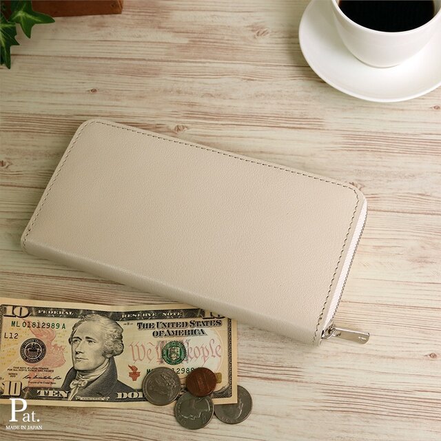 【ゴールド完売】Pat. Zip アイボリーホワイト 使いやすい長財布 送料無料の画像1枚目
