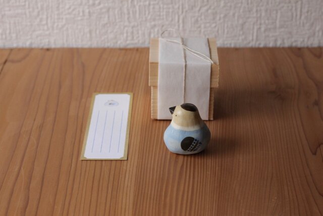 【神無月・新作】伝書鳩(枯茶) ※受注制作 / 国産ヒノキの木箱入りの画像1枚目