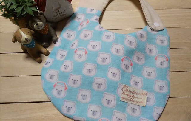 値下中⭐ふんわりやわらか☆しろくまスタイの画像1枚目
