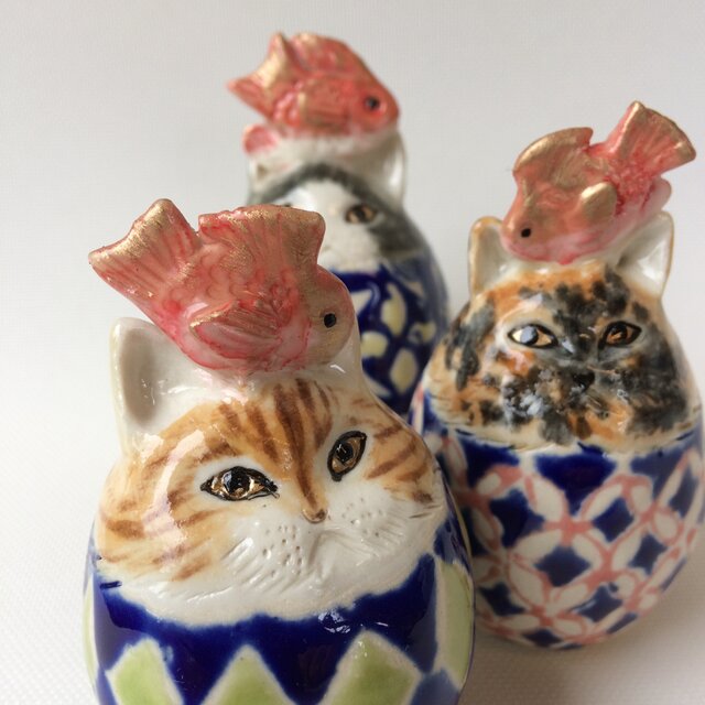 鯛のせ卵猫トリオ(再販)の画像1枚目