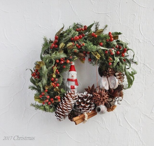 Happy Christmas wreath☆2017 | iichi 日々の暮らしを心地よくする
