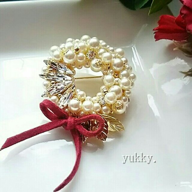 【再販】X'mas＊パールとスワロフスキーの宝石箱＊リースブローチ･ゴールド