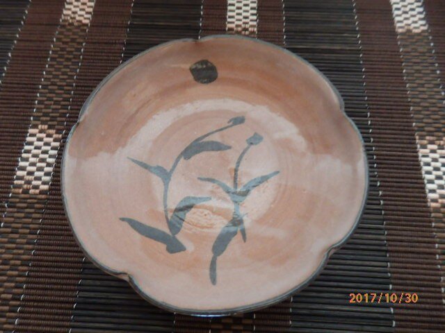 唐津焼 向付け 梅の画像1枚目