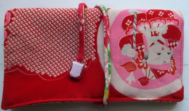 送料無料 正絹の長襦袢で作った和風財布・ポーチ3045の画像1枚目