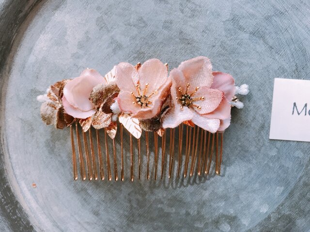 アンティークのゴールドリーフと布花のヘッドドレス サクラの画像1枚目