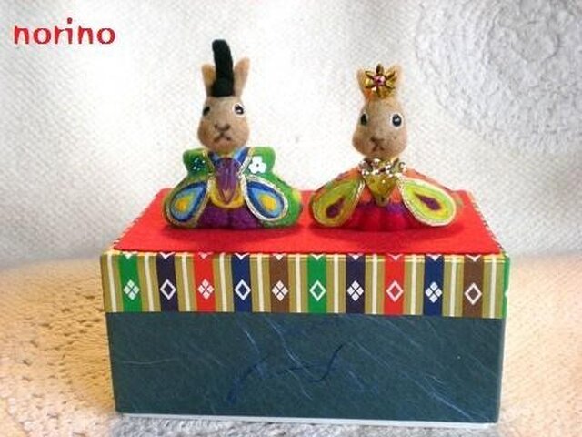 羊毛フェルト うさぎお雛様 | iichi 日々の暮らしを心地よくする