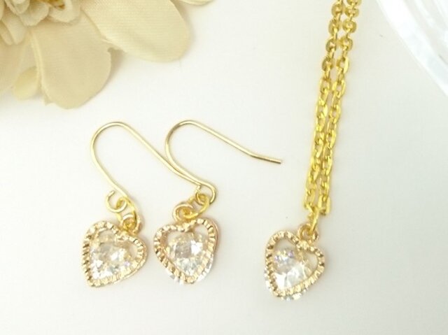 ハート&キュービックジルコニア*ネックレス&ピアスセットの画像1枚目