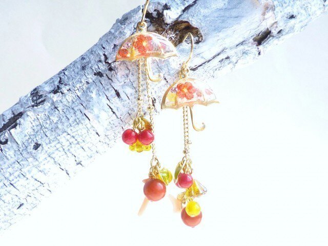 14KGF)☂UMBRELLA Earrings *梅花*の画像1枚目