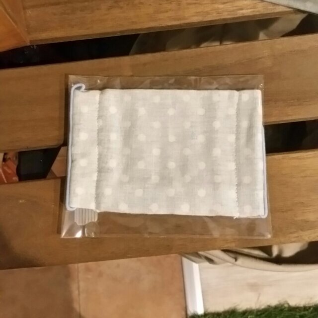 水玉マスク(子供用)の画像1枚目
