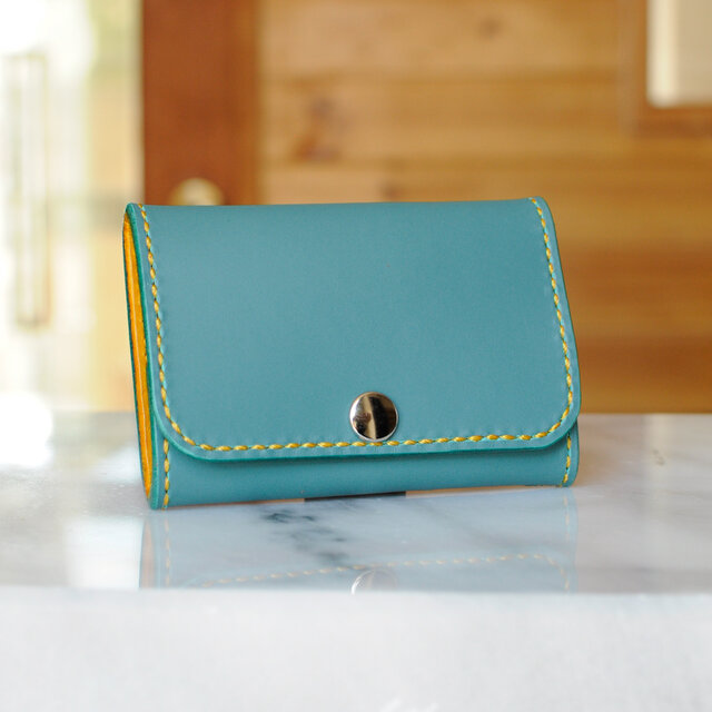 大きく開くコインケース　カードタイプA