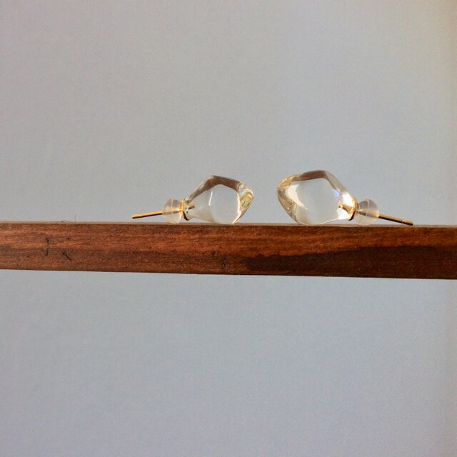 urara pierce stud【ガラスピアス】の画像1枚目