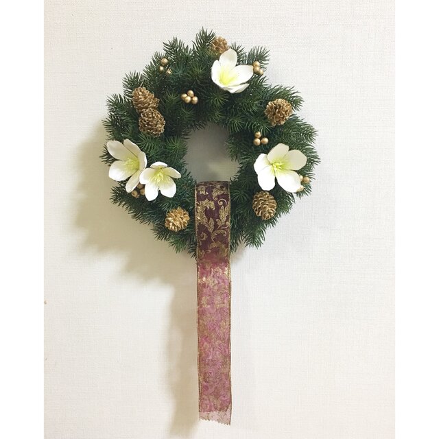 クリスマスローズのリースの画像1枚目