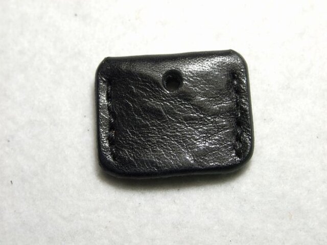 黒のキーカバー 黒ステッチ Iichi ハンドメイド クラフト作品 手仕事品の通販